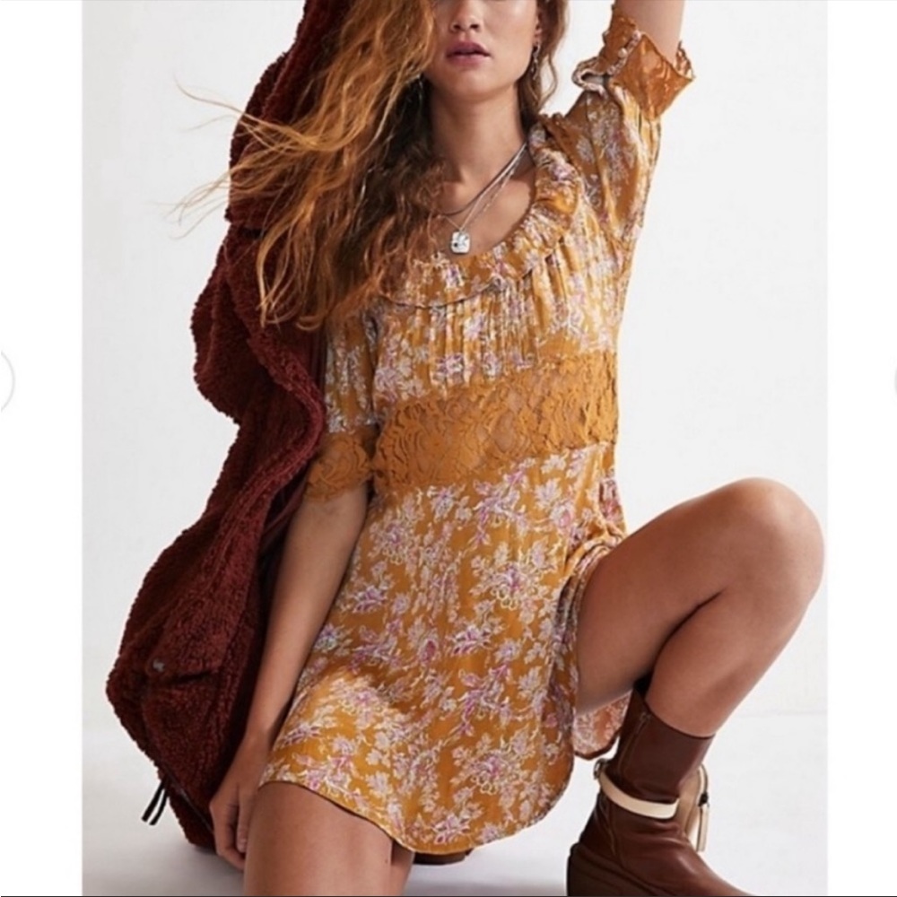 Free people LUCIE Mini with lace cut out